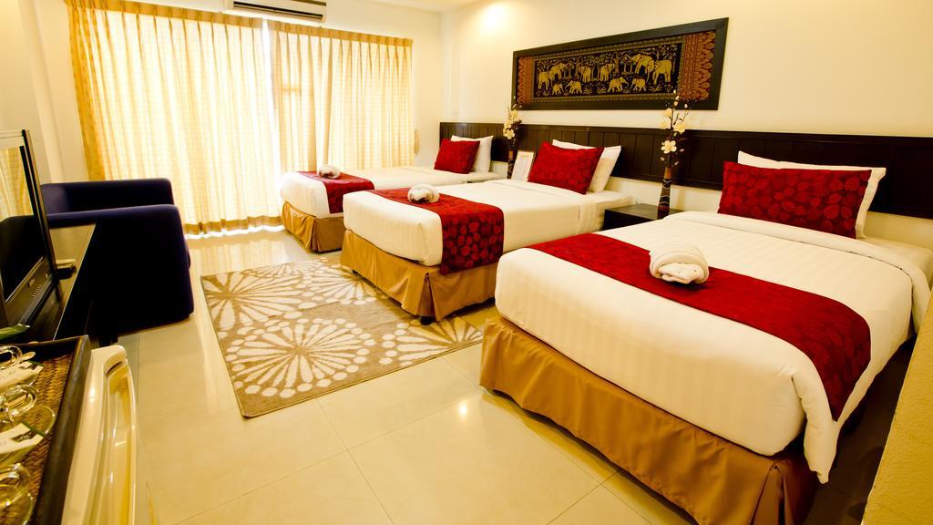 Deluxe Triple Room,1209118504:JPEG
