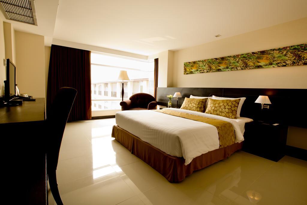 Grand Deluxe Double or Twin Room,1209118732:JPEG
