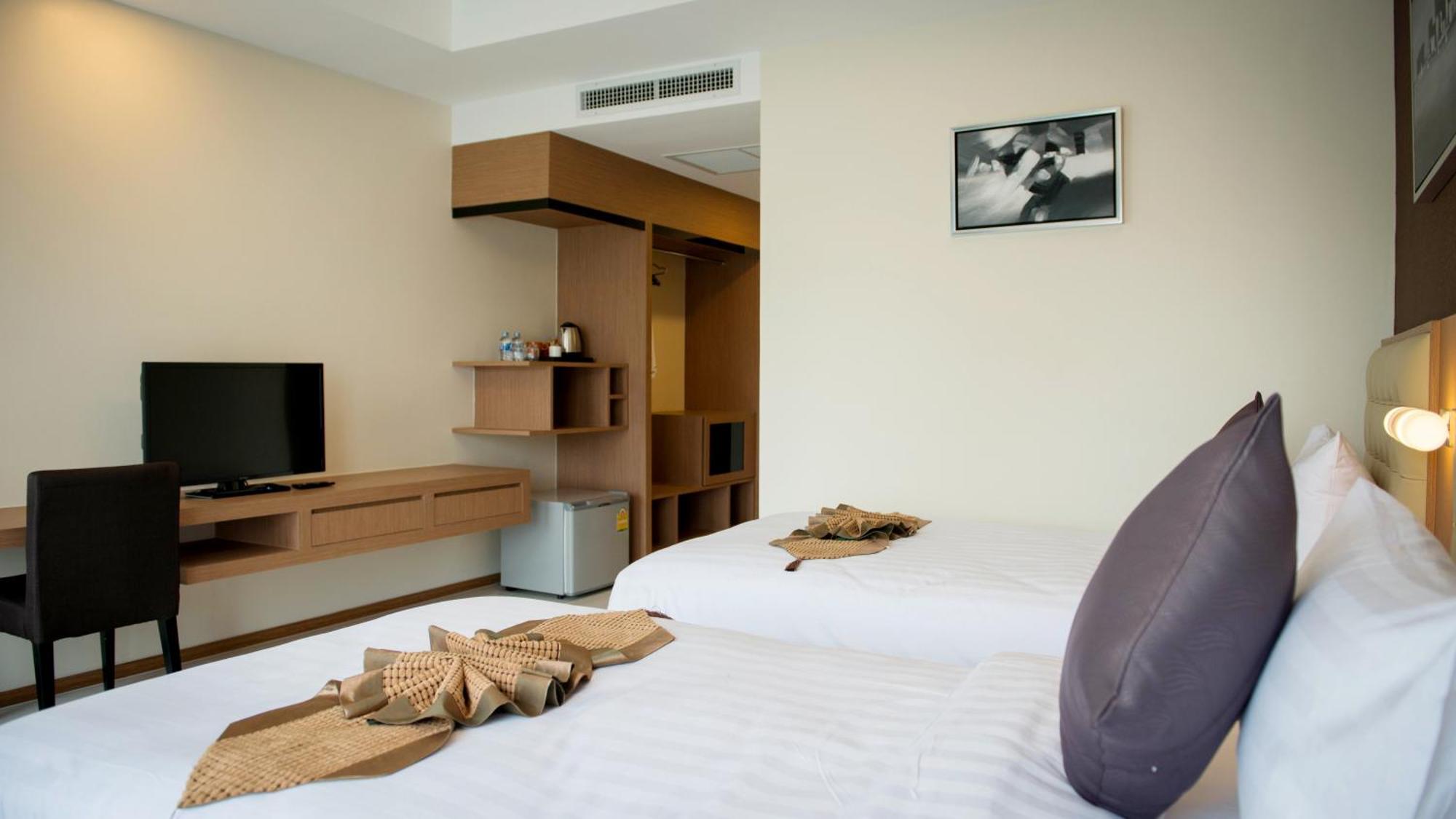 Standard Twin Room