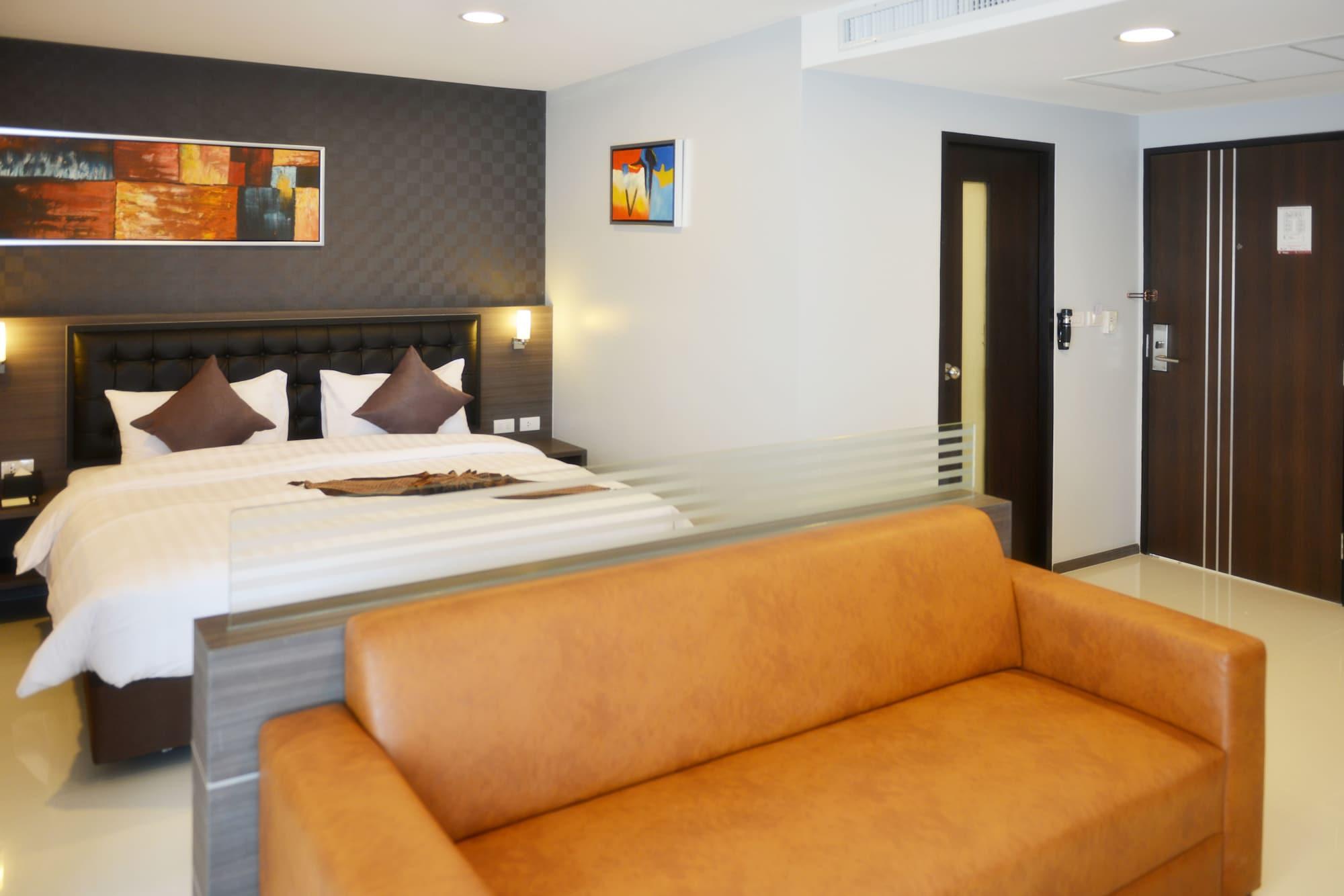 Deluxe Triple Room