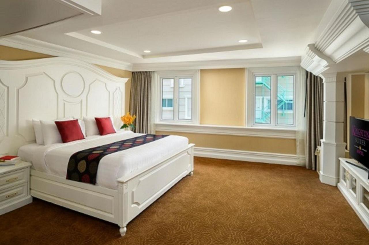 Executive Suite,1490185738:JPEG