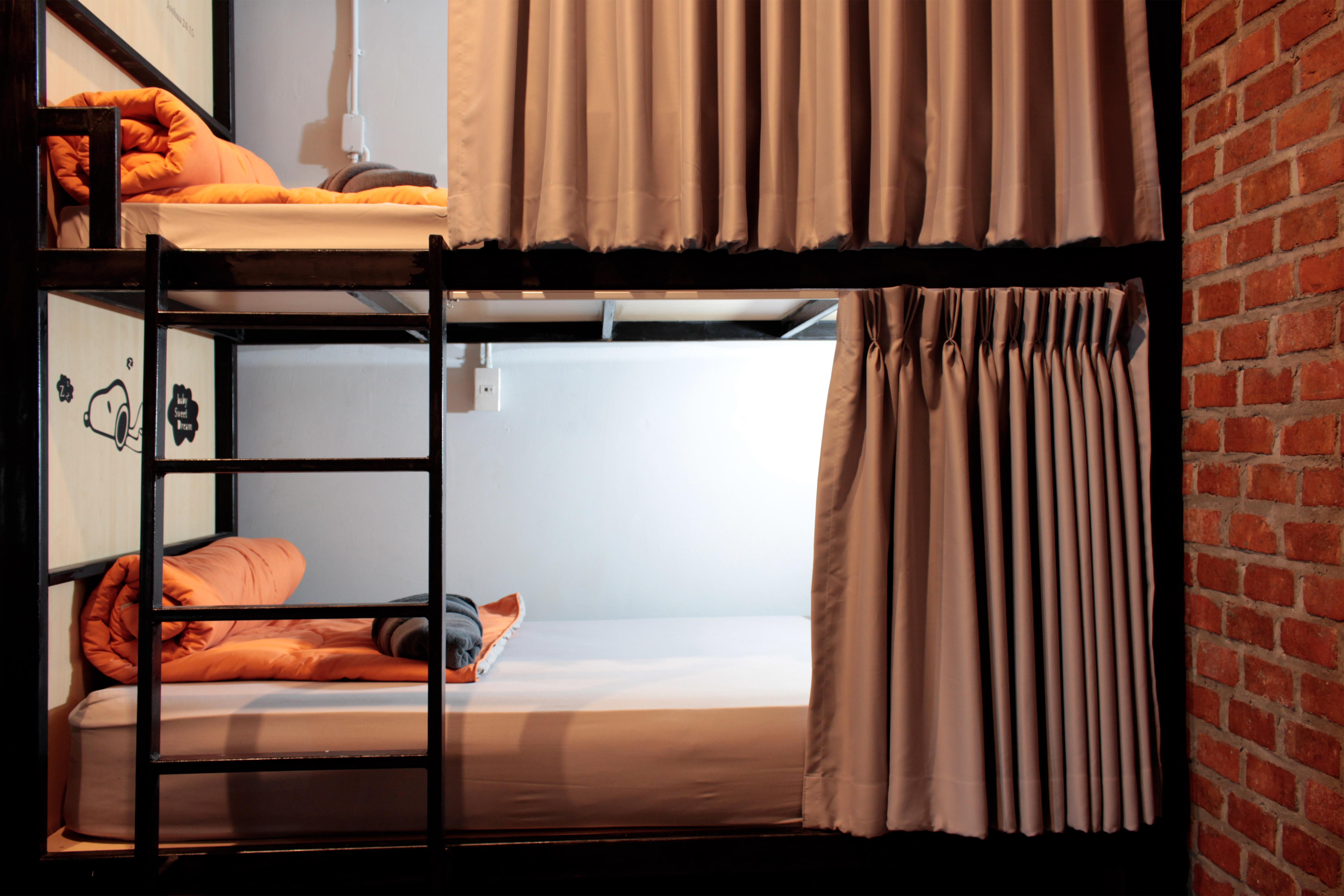 Bed 6-Bed Mixed Dormitory Room