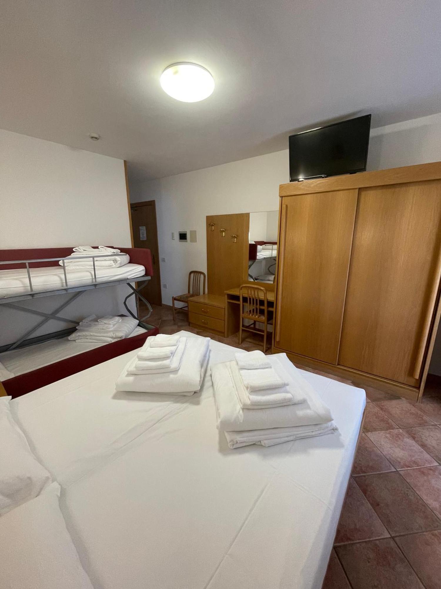 Montha Room – No Window,1540450141:JPEG
