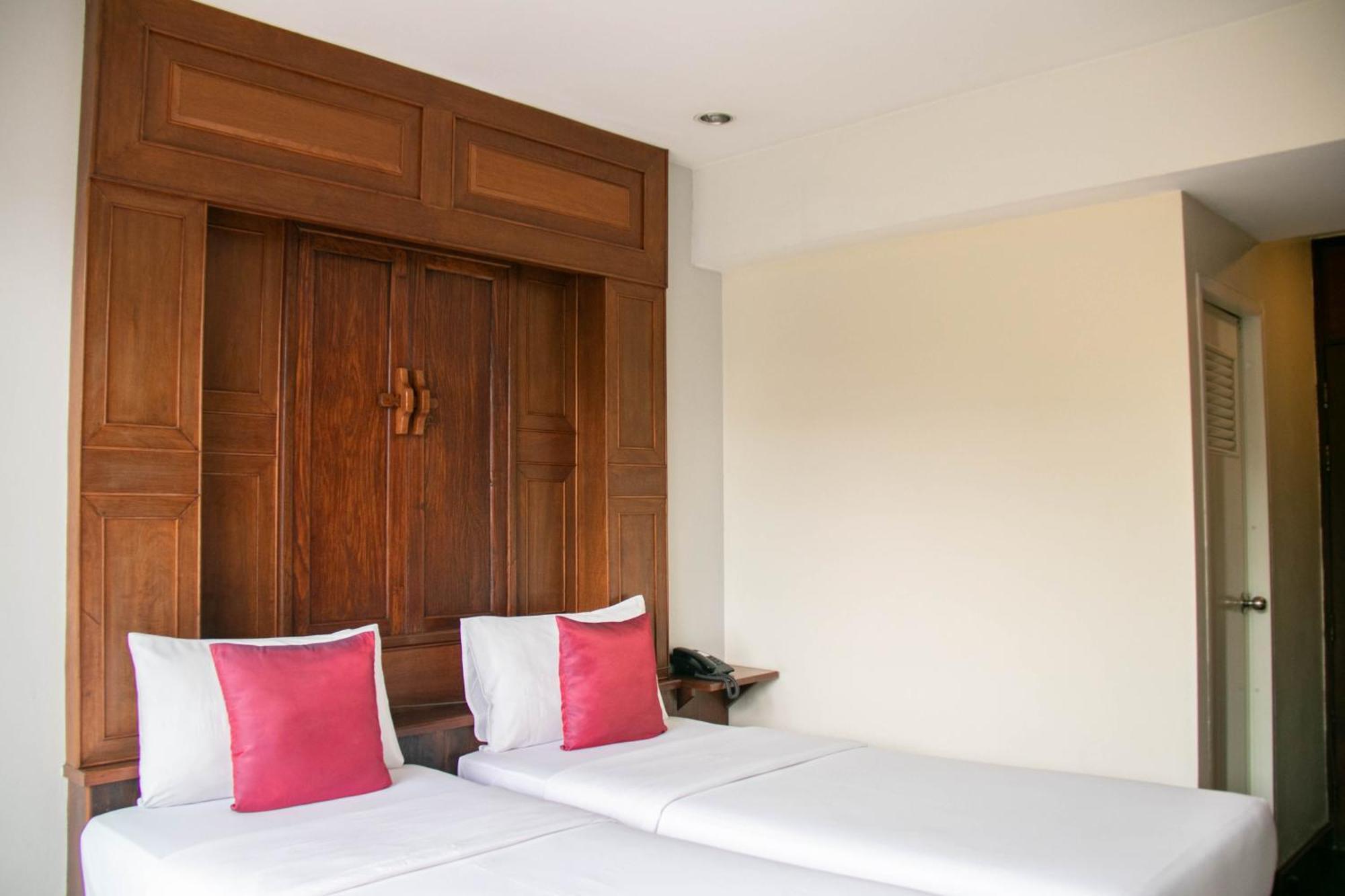 Deluxe Twin Room Main Building,1639596295:JPEG