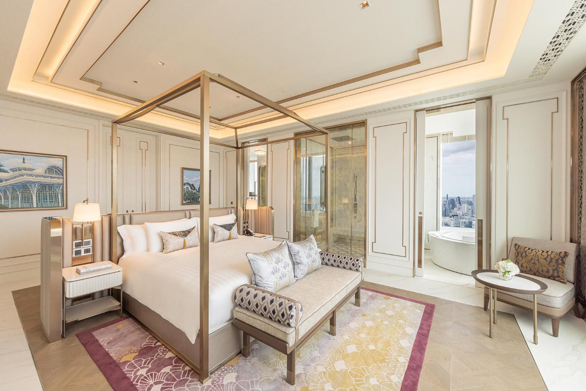 Penthouse Suite Lounge Access