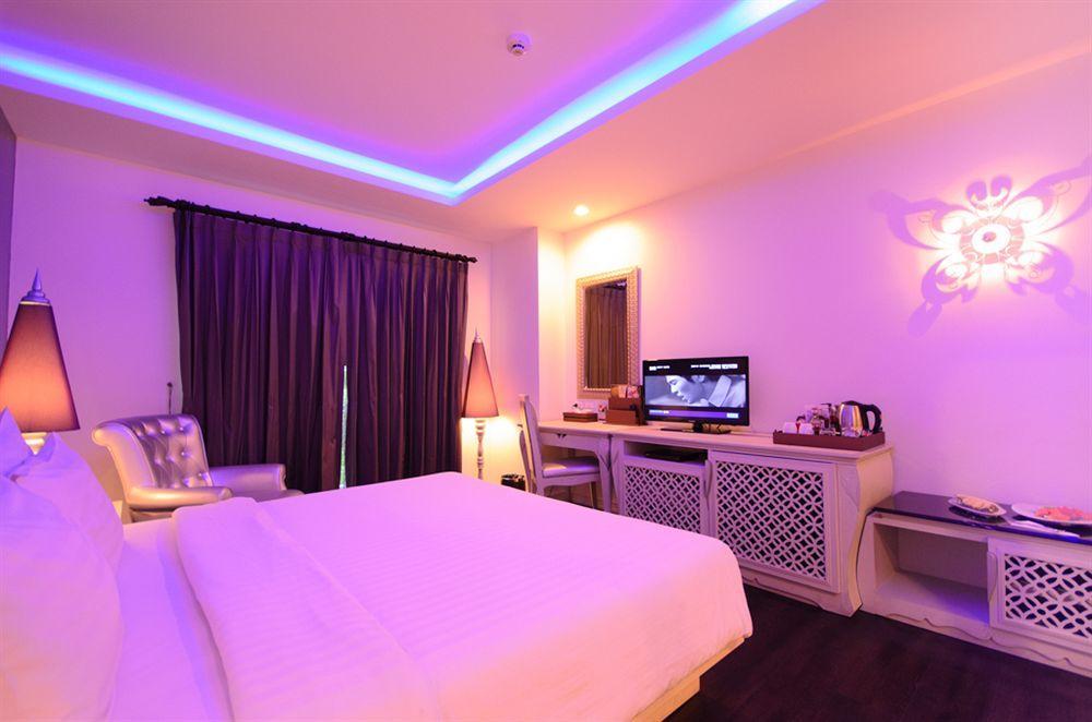 Deluxe Double Room,417970962:JPEG